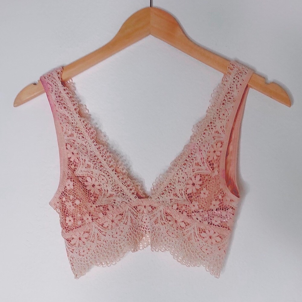 Victoria Secret Girly Lace Bra Iconic XS
